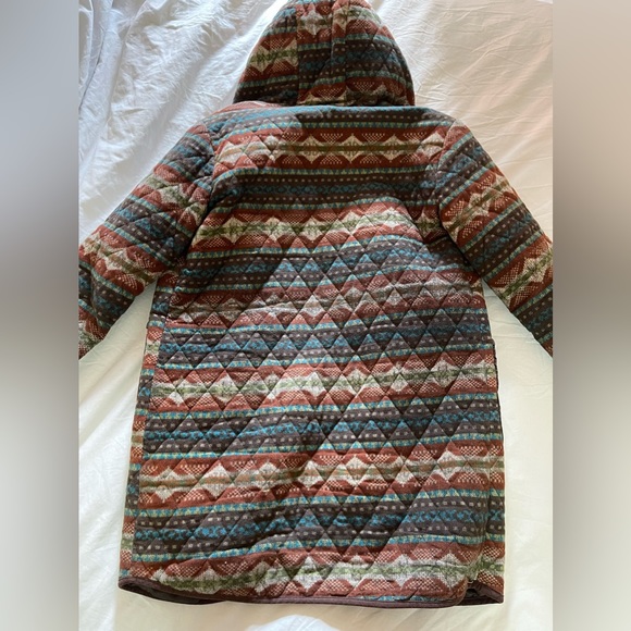 Hand Crafted Women's Geo-Motif button up lined hooded jacket - Picture 4 of 4